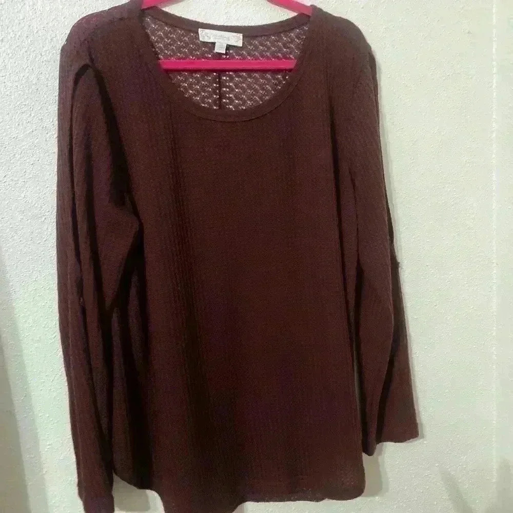 WEEKEND BY SUZANNE BETRO MAROON SWEATER